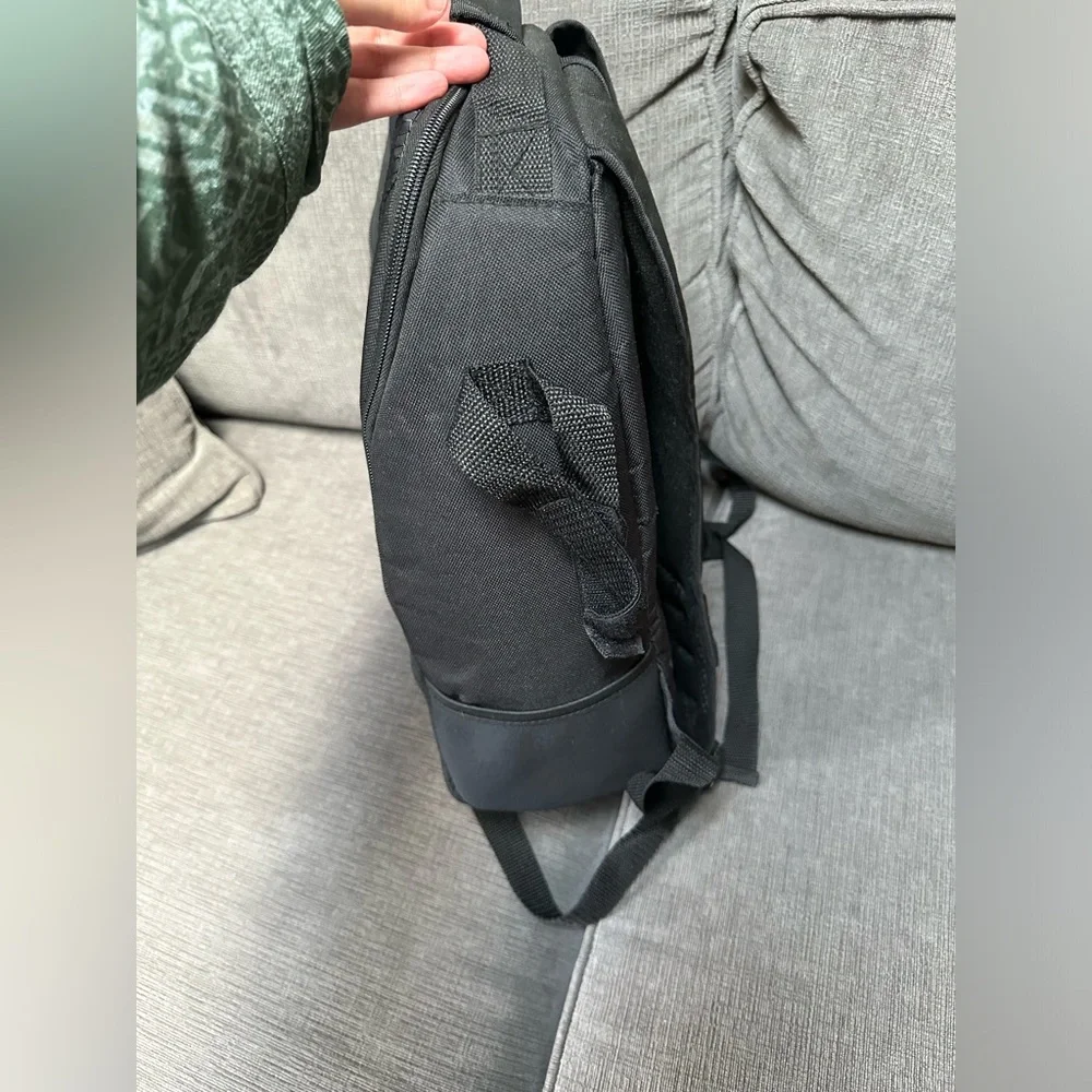 Vivitar Large Photo/Video Backpack. Excellent condition. - Picture 6 of 8